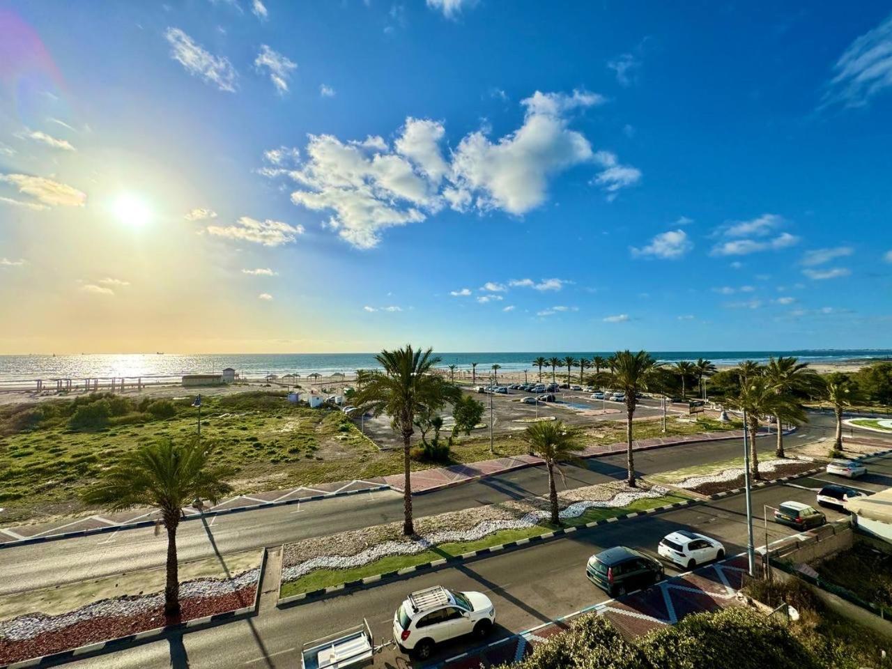 شقة Amazing Sea View Qiryat Yam المظهر الخارجي الصورة
